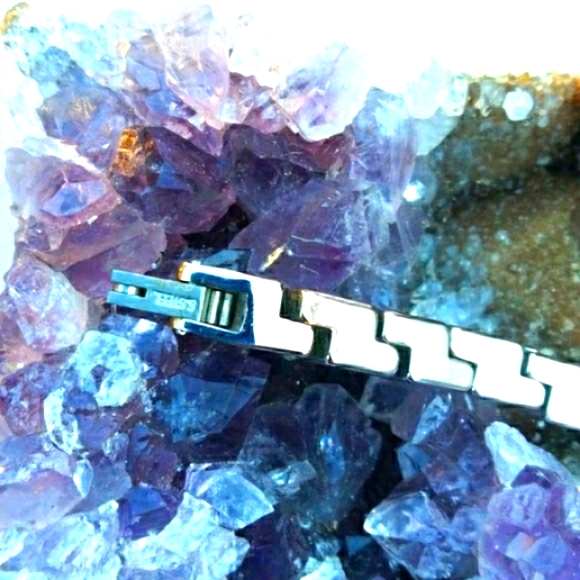 Stainless Steel Men/Women Bracelet. - Picture 4 of 5